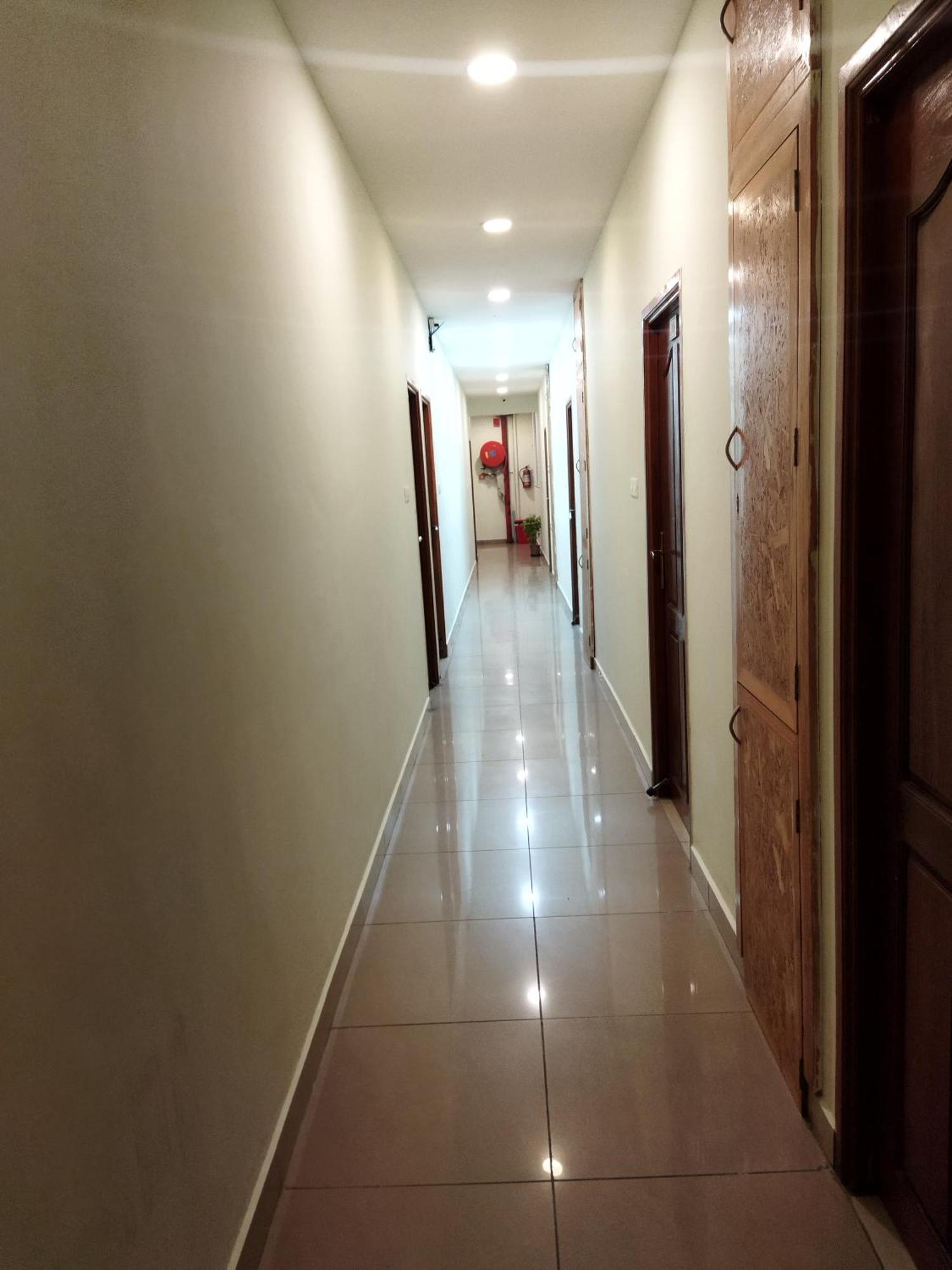 Chaplin Hotel 蓬蒂切里 外观 照片